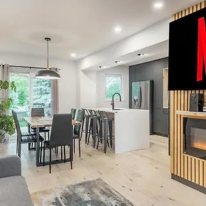 https://free-parking-prime-location-new-modern-condo.hotels-in-montreal.org