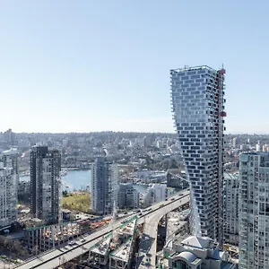 https://luxestay.vancouver-hotels-bc.net